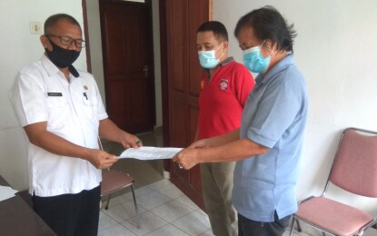 Warga Tateli ‘Mengadu’ ke DLHD dan DPRD Provinsi Sulawesi Utara