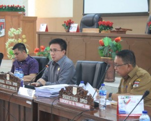 Pimpinan Dan Anggota BANGGAR, Gelar Rapat Lanjutan Membahas Ranperda Pertanggungjawaban Pelaksanaan APBD 2021