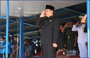 Wawali Bitung Max Lomban irup di hari sumpah pemuda di Kota Bitung.