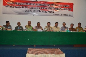 Gubernur Sulut menjamin keamanan bagi mahasiswa Papua usai dilaksanakannya rekonsiliasi antara mahasiswa Papua dengan warga tataaran.