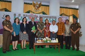 Bedah buku karya OC Kaligis di Kejati Sulut, ikutdihadiri Wagub Djouhari Kansil, Jumat (14/11)