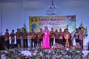 group New Creative Manado akhirnya keluar sebagai pemenang di lomba Orkes piala Wagub Kansil.