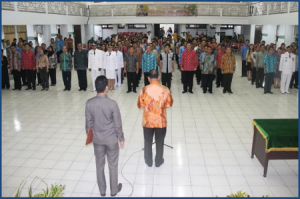 Pemkot Bitung lakukan rolling pejabat di akhir tahun.