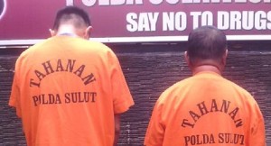 Dua tersangka pengedar Sabu ditangkap Ditresnarkoba Polda Sulut. foto:hms