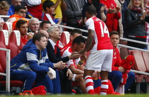 Arsene Wenger meminta Theo Walcott bertahan di Arsenal (Foto: Reuters)