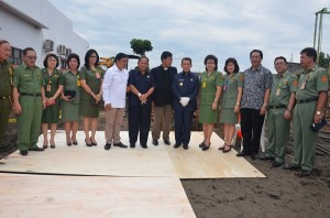 Kegiatan peletakan batu pertama dimulainya pembangunan RS Mata di Manado.