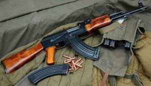 Senapan serbu AK-47 telah beredar selama 68 tahun sejak pertama kali diproduksi pada 1947. (Foto: Reuters)