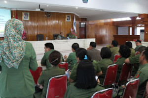 Lomban Pimpin Rapat EPRA Kota Bitung.