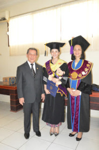 SHS Hadiri Wisuda UNSRAT.