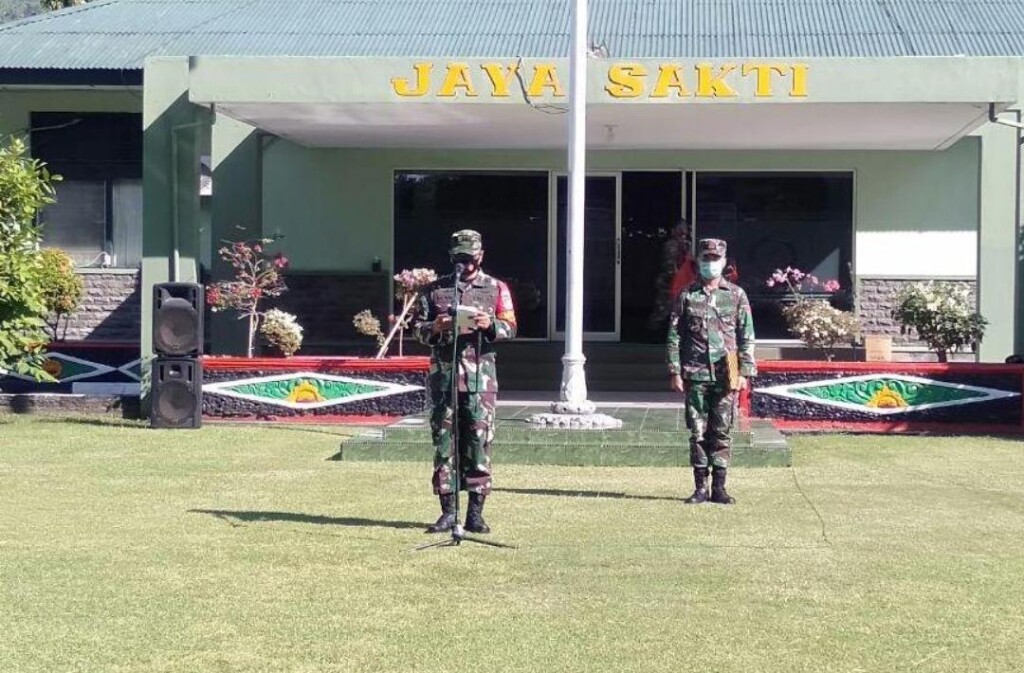 Komandan Komando Distrik Militer (Dandim)1310/Bitung Letkol Inf Benny Lesmana SE MHan, membuka secara resmi kegiatan Latihan Perorangan Dasar (Latorsar) Umum Teritorial dan Intel, Selasa (12/1) di Lapangan Upacara Makodim 1310/Bitung, Madidir Unet.